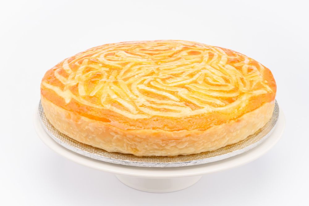 cake 5 Dry Cheese Cake (ڈرائی چیز کیک)- 1 Pound - Image 1
